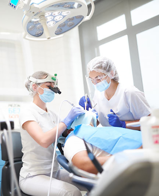 Профессиональная чистка в Dentalika
